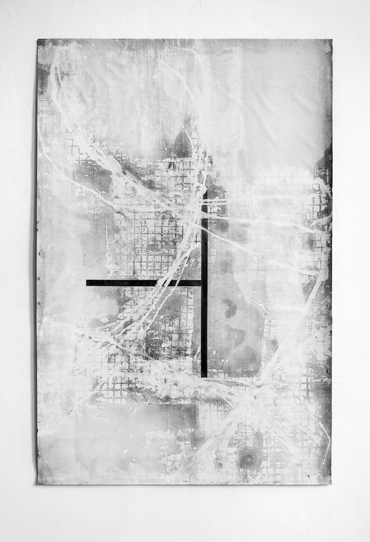 Atrium, Atrium, 2018, Bleistift und Grafit auf Leinwand, 205 x 138 cm Kopie